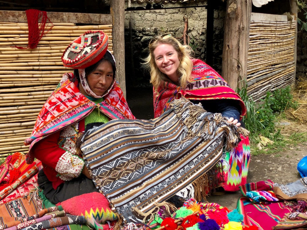 weaving in Peru
